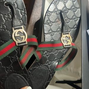 Used Gucci sandals Sz 39